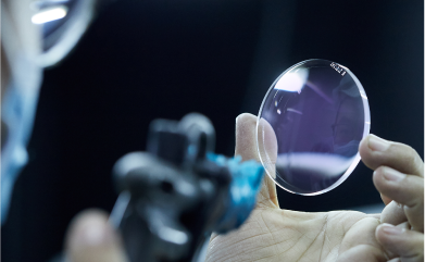 光学レンズ検査ライン